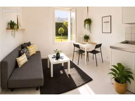 studio chauffage eau chaude inclus