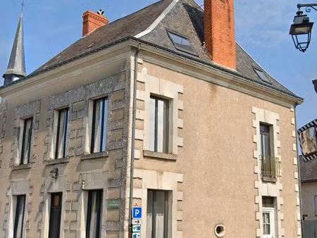 grande maison familiale rénovée (200 m²) - 7 chambres - centre bourg
