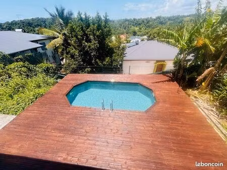 villa 4 pièces 100 m²