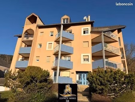 appartement 3 pièces 84 m²