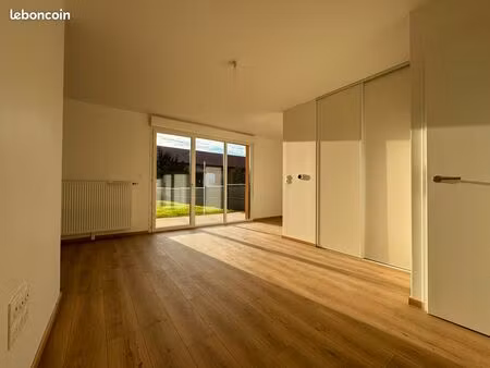 bel appartement t3 avec jardin privatif et garage