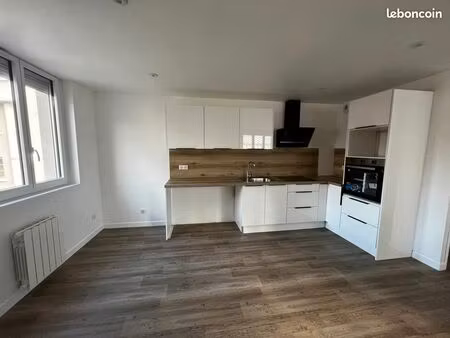 ? etudiant t2 climatisé – rue étienne mimard – saint-étienne