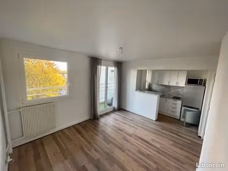 studio 1 pièce 25 m²