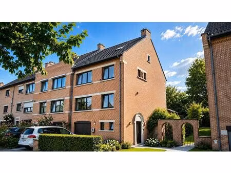 maison à louer à avenue reine astrid 157 kraainem (rbw35785)