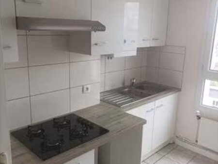 location appartement 3 pièces à morlaix (29600) : à louer 3 pièces / 54m² morlaix