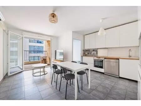 appartement t2 avec balcon  parking et dpe a – 41 m² – marseille 10ème
