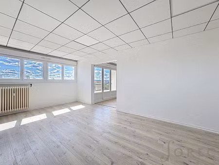 metz queuleu f4 de 71m² avec balcon