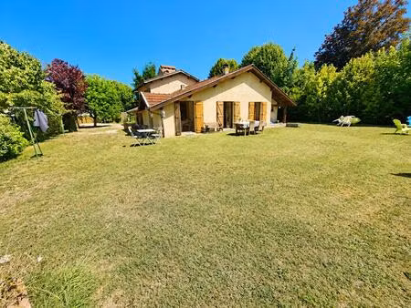 maison beaurepaire 7 pièce(s) 145m² avec 2 232m² de terrain