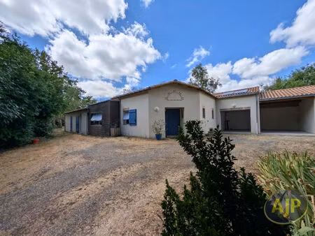 maison la bernardiere 5 pièce(s) 144.96 m2