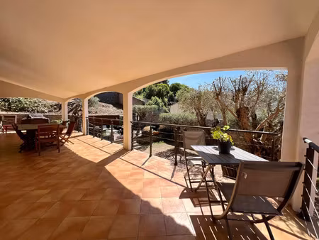 vente maison 6 pièces 182 m² le revest-les-eaux (83200)