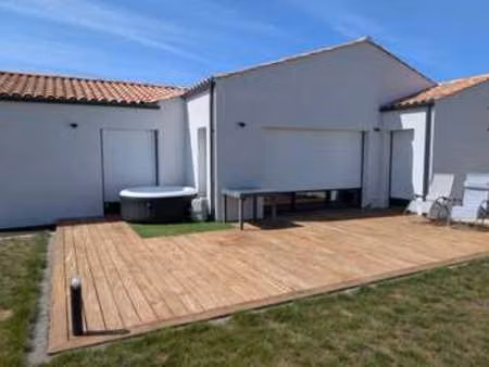 vente maison à soullans (85300) : à vendre / 136m² soullans