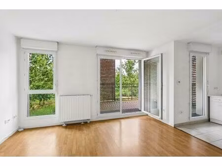 appartement 3 pieces avec balcon et parking