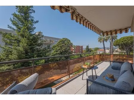 appartement 4 pieces avec grande terrasse - quartier de l'empere