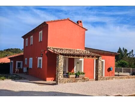villa provençale 6 pièces à cuers 150 m²  terrain 2 634 m² avec piscine