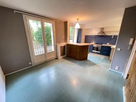 t2 - 30.69m ²