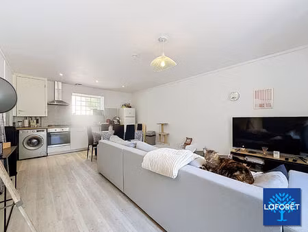appartement t2 à louer à vineuil - 51 m² - cuisine équipée - cour