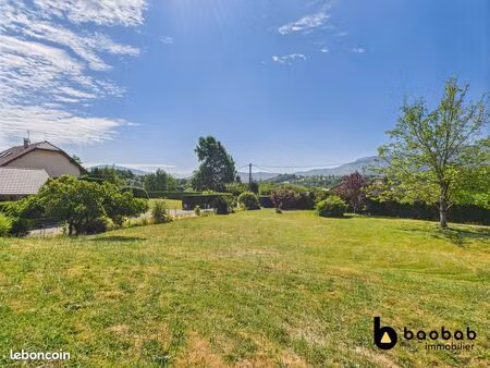 terrain 906 m² saint-sulpice