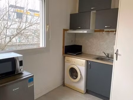 studio lumineux avec parking privatif – secteur les cézeaux / chu – clermont-ferrand