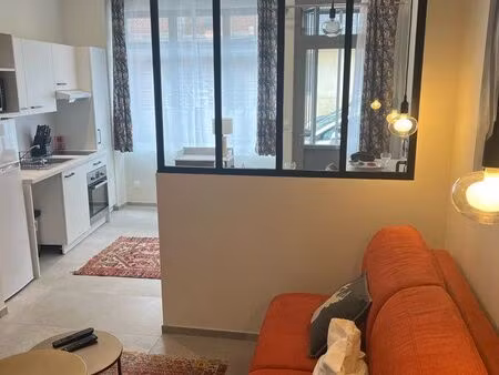 location f1 bis rouen vieux marché