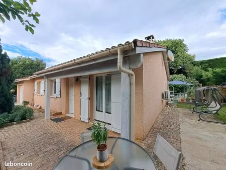 villa 4 pièces 90 m²