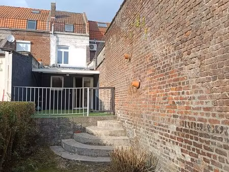 maison familiale 3 chambres avec terrasse jardin