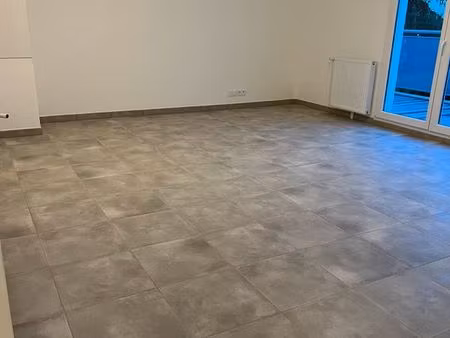 loue a bezon paris 4 pices 95m2