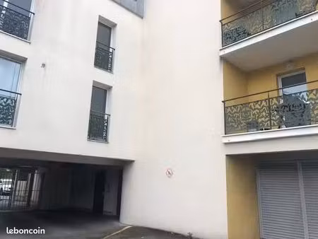 studio 1 pièce 29 m²