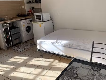 studio meublé tout inclus libre le 31 juillet