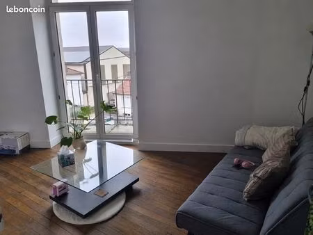 appartement t3 avec balcon et parking