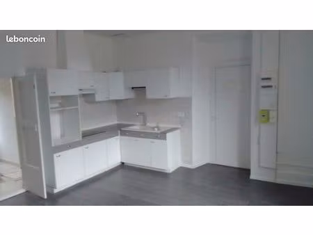 t2 - 40m2 - volume et lumière