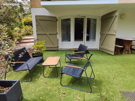 meublé de touristes type loft 50 m2 accès piscine calme et indépendant 10mn de dax proche 