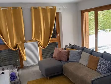 a louer : appartement t2 neuf avec box