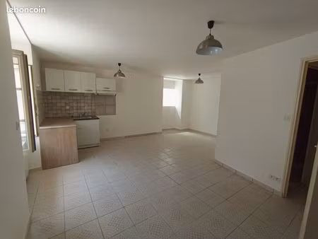 maison mitoyenne 2 chambres