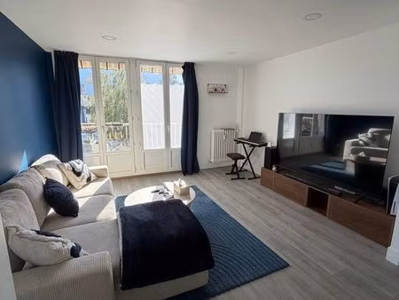location t3 – 58 m² avec balcon – saint-martin-d’hères