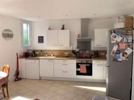 location appartement 3 pièces à nantes (44000) : à louer 3 pièces / 63m² nantes