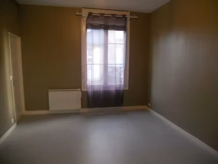 location appartement 1 pièce 26.43 m² à clermont (60600)  444 €