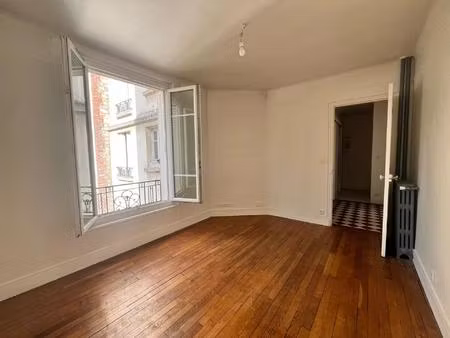 studio - 19 12m² - loué
