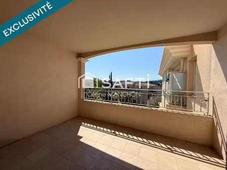 t2 en rdc surélevé de 49 m2 - terrasse et garage