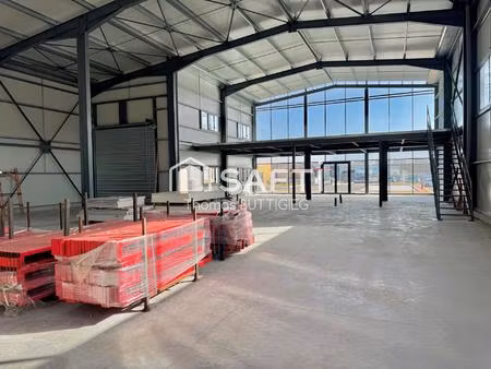 local 800m2 aigrefeuille-sur-maine