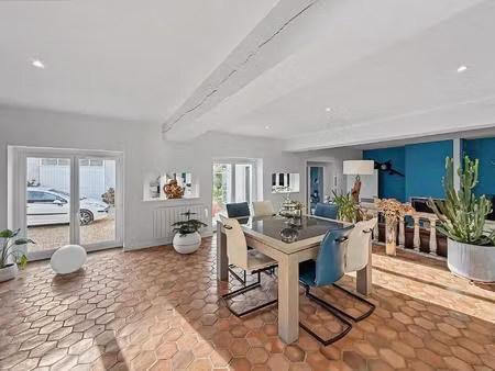 maison familiale de 149 m² avec dépendance  piscine et grand terrain – changé