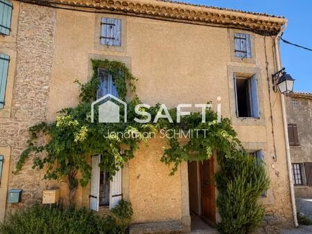 maison en pierre à rénover  250 m²