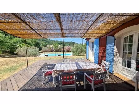 collobrières maison de 146 m² 4 chambres terrain de 2 890 m² piscine