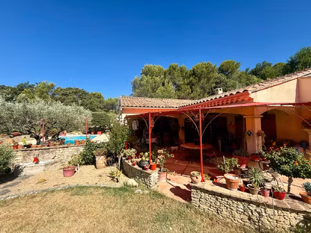 proche nyons - villa avec piscine et vue