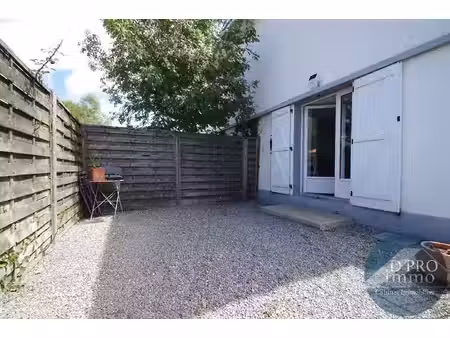 appartement t3 climatisé au coeur de la haye-fouassière avec extérieur