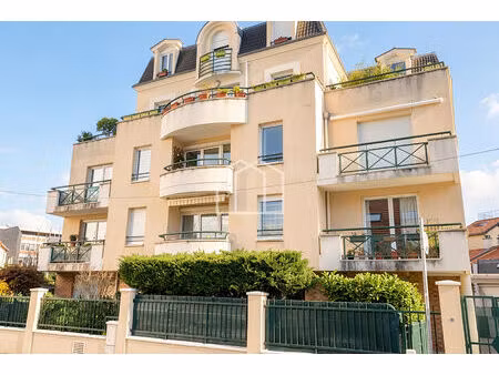 2 pièces 47 m² en rdj avec parking.