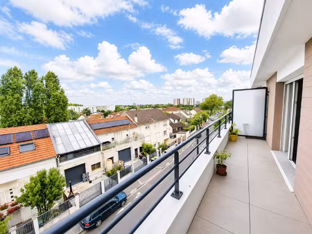 2 pièces lumineux avec terrasse de 9 m2