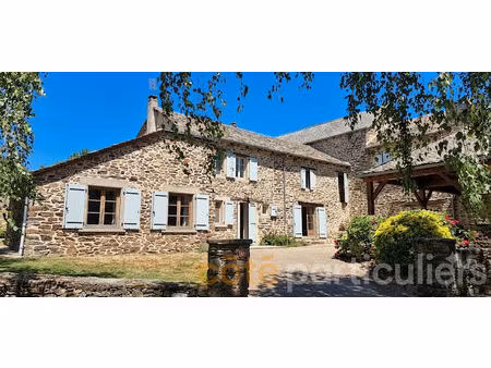 auriac- lagast - la cailholie - maison de campagne + terrain + préau