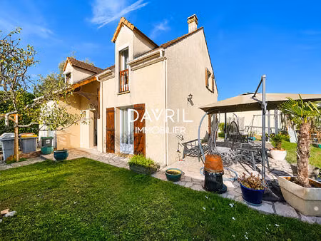 exclusivité * maison familialle * beaux volumes et beau terrain * 4 chambres *