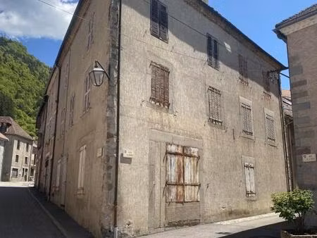 maison de village 20 pièces