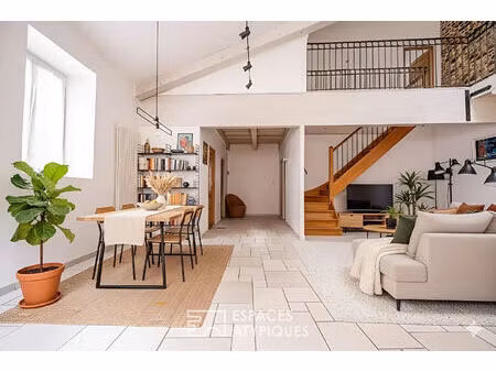 loft duplex de caractère avec patio et terrasse au coeur de bompas